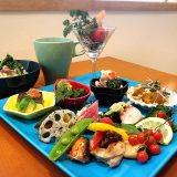 名古屋・守山区　元割烹料理長が開いた「cafe STAIRS（カフェステアーズ）」のランチは３０品目の食材を使って美味しい！