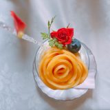 天白区の「カフェRosa薔薇館 」のバラパフェが可愛い！in 名古屋