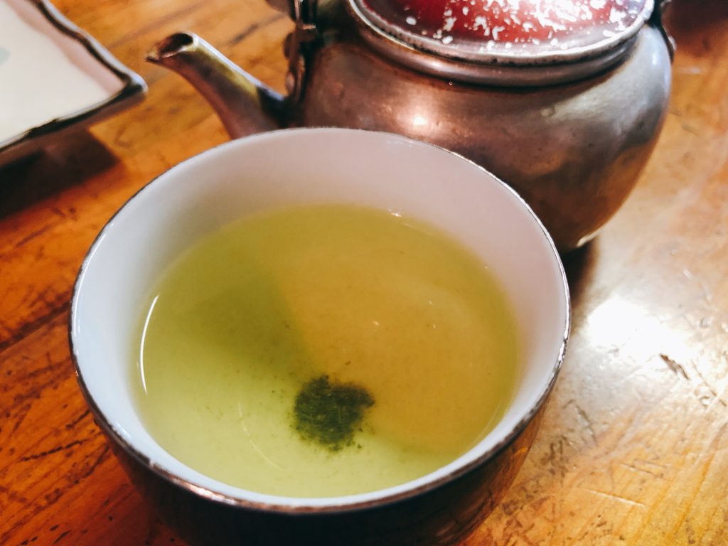 五平餅の太田のお茶
