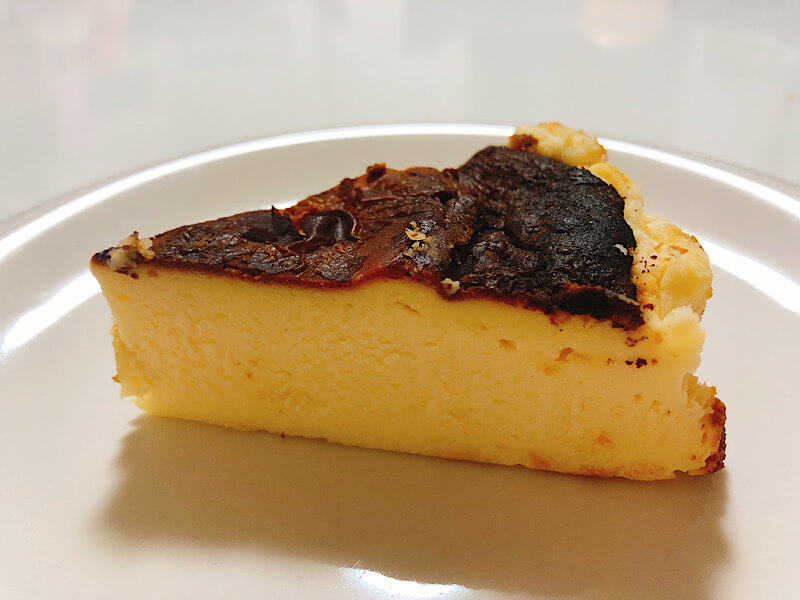 カフェドリオンパレットのバスクチーズケーキ