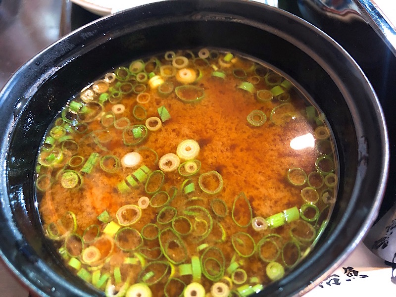 海鮮「うお寅」の味噌汁