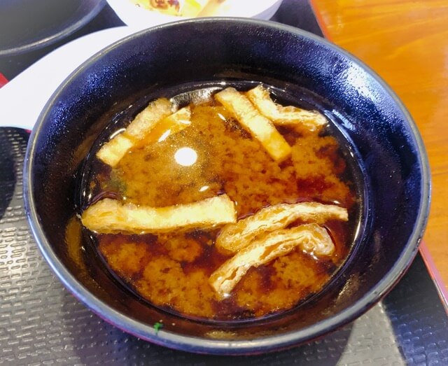 マグロ堂　津島本店の味噌汁