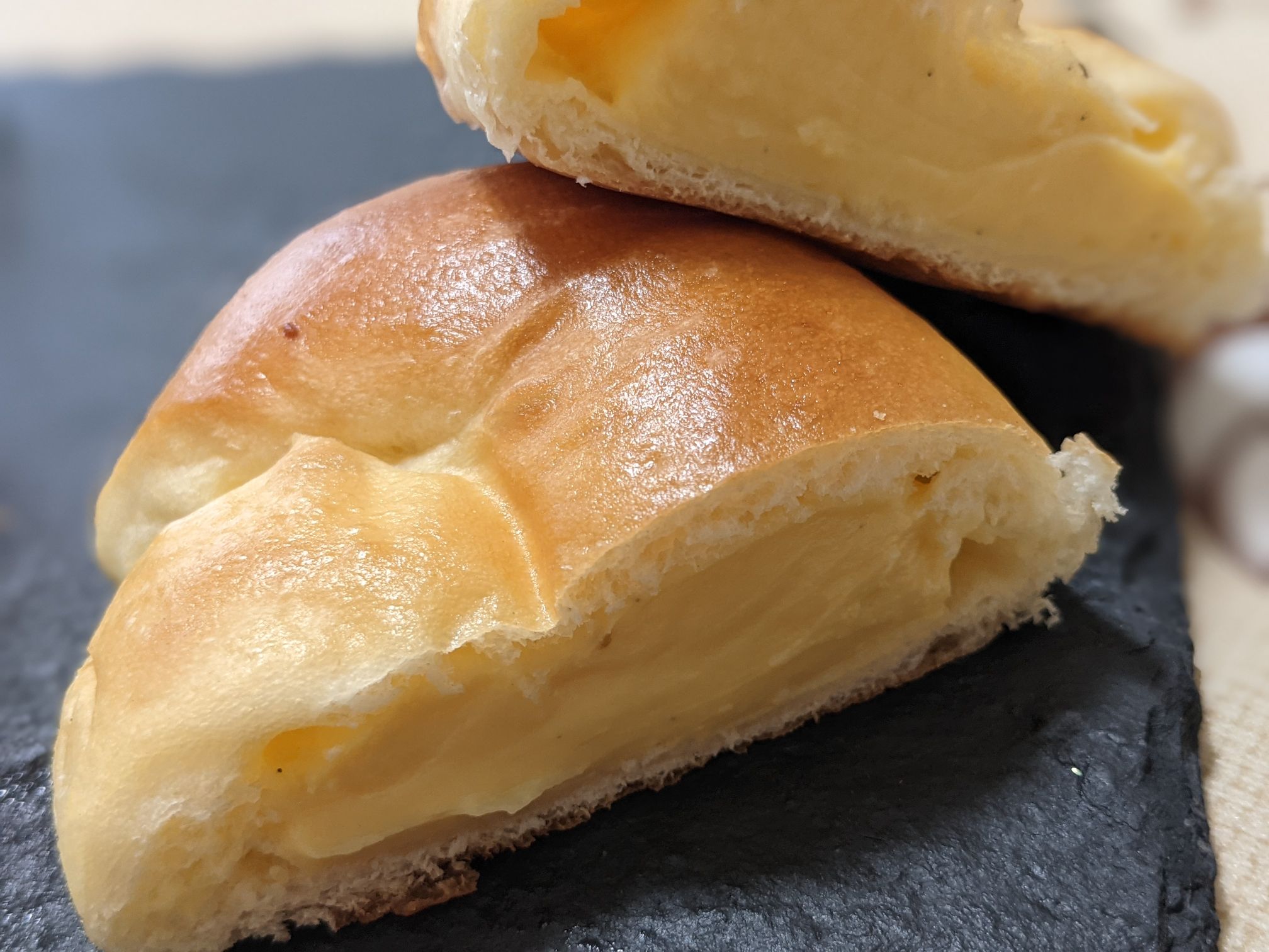 PICASSO（ピカソ）烏森本店の黄金のクリームパン