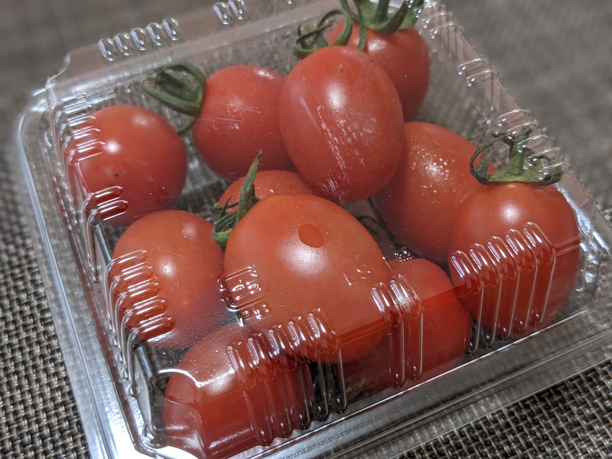 旬楽膳のアイコミニトマト