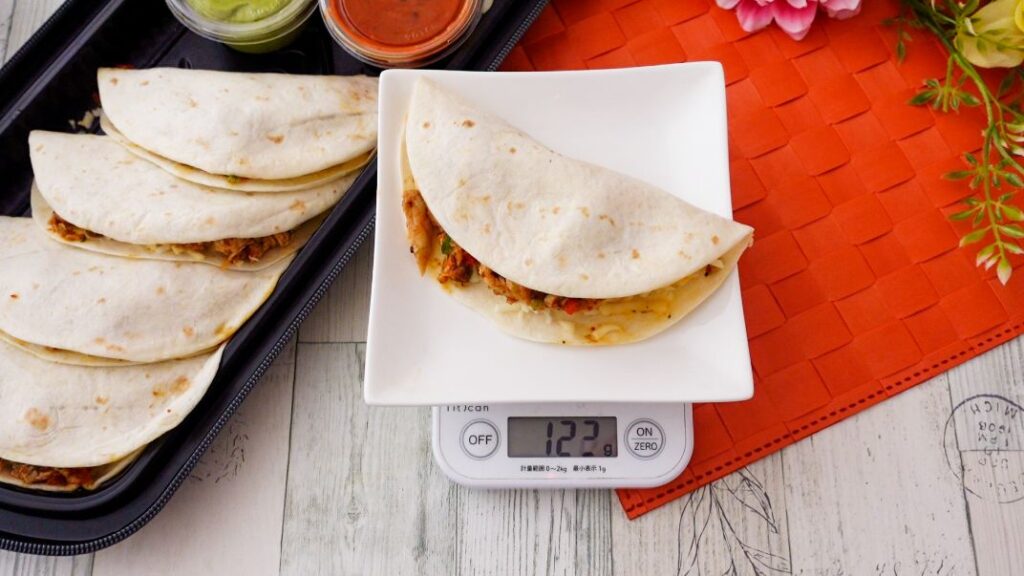 新商品 コストコ チキンケサディーヤ は本場のメキシコの味が楽しめる 食べ方 冷凍保存も解説 名古屋グルメ ぱるとよ 新商品 コストコ チキンケサディーヤ は本場のメキシコの味が楽しめる 食べ方 冷凍保存も解説 名古屋グルメ ぱるとよ